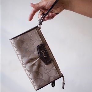 Brand New Coach Wristlet Clutch